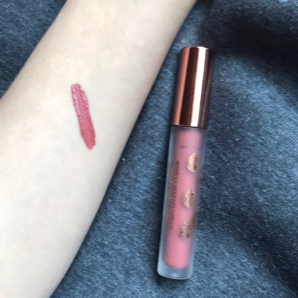 #girlpower liquid lip stick shade Date night - Picture 2 of 2